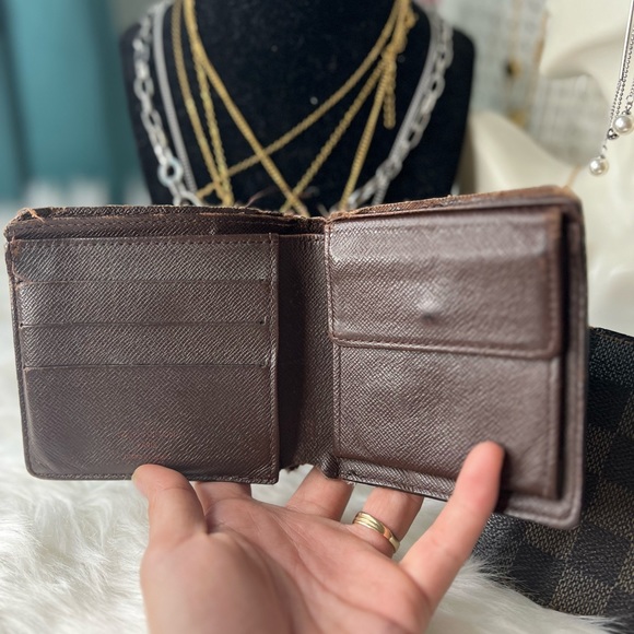 2 Louis Vuitton Mens Wallet - Picture 6 of 12